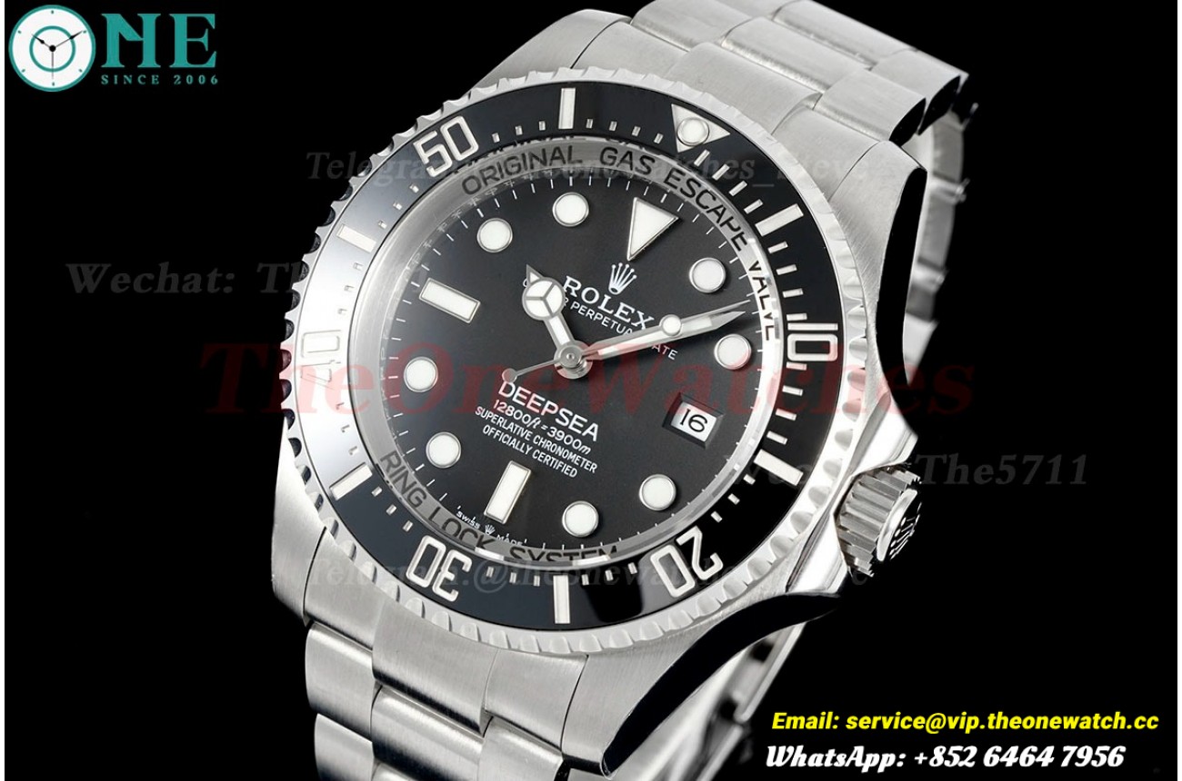 DeepSea 136660 44mm SS/SS Black DIal EWEF A3235